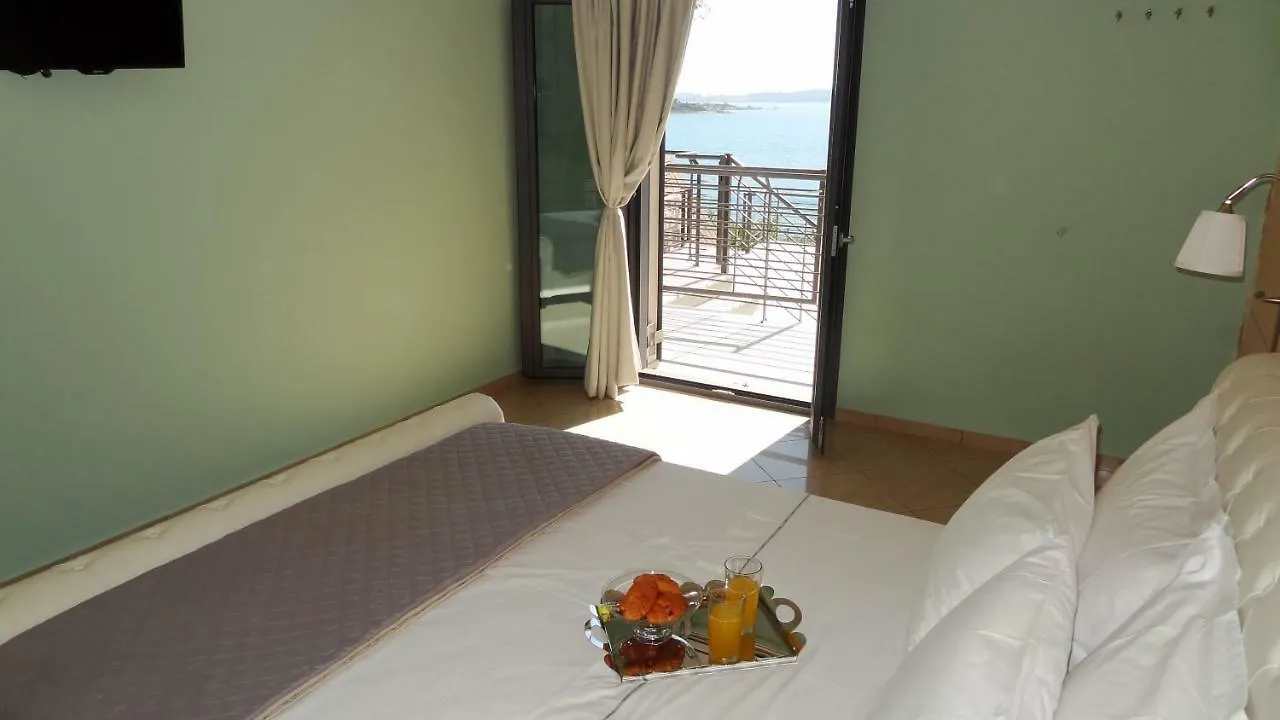 Melina Apartments Pool View Аргостолион