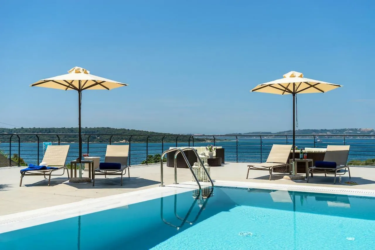Melina Apartments Pool View Аргостолион